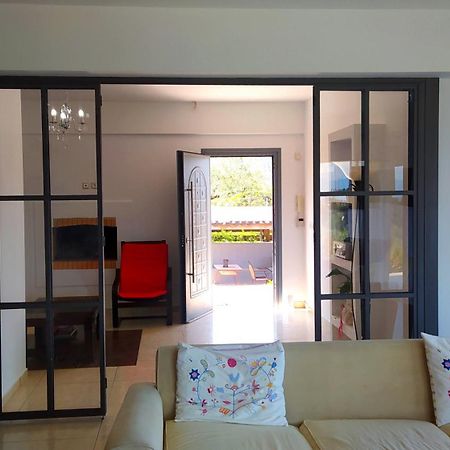 View Διαμερισμα Villa Loukissia Eksteriør billede