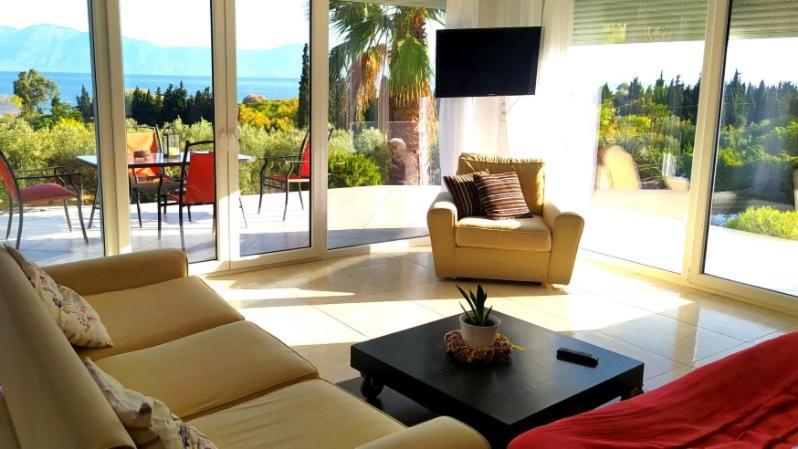 View Διαμερισμα Villa Loukissia Eksteriør billede